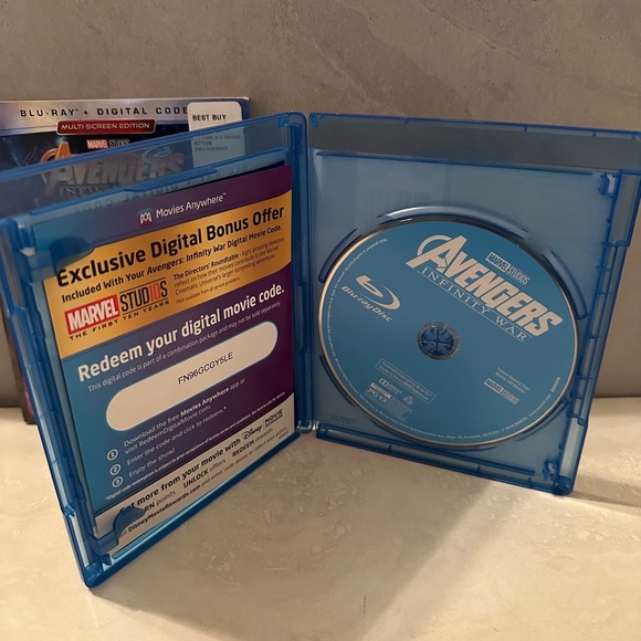 Avengers: Infinity War [Blu-ray + digital] w/slipcover - Picture 5 of 5